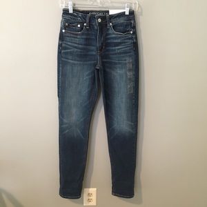 NWT American Eagle Hi Rise Slim Jeans Size 2 Reg